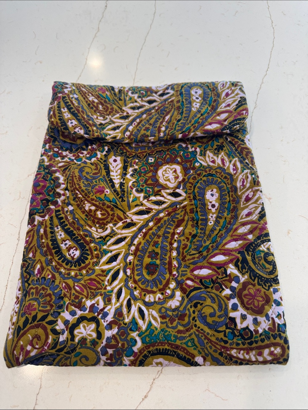 Vera Bradley Tech Sleeve Large Buta Spray Pattern Fits IPad Laptop Quilted Cotto